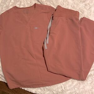 Mauve Figs scrub set